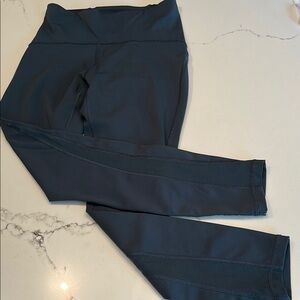 Lululemon leggings in a dark gray, Lulu size 6